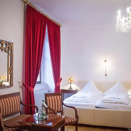 Vier Jahreszeiten Hotel