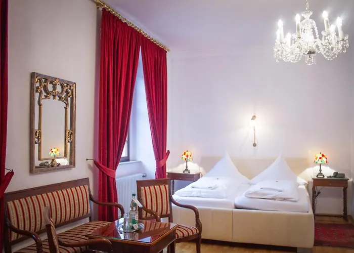 Vier Jahreszeiten Hotel
